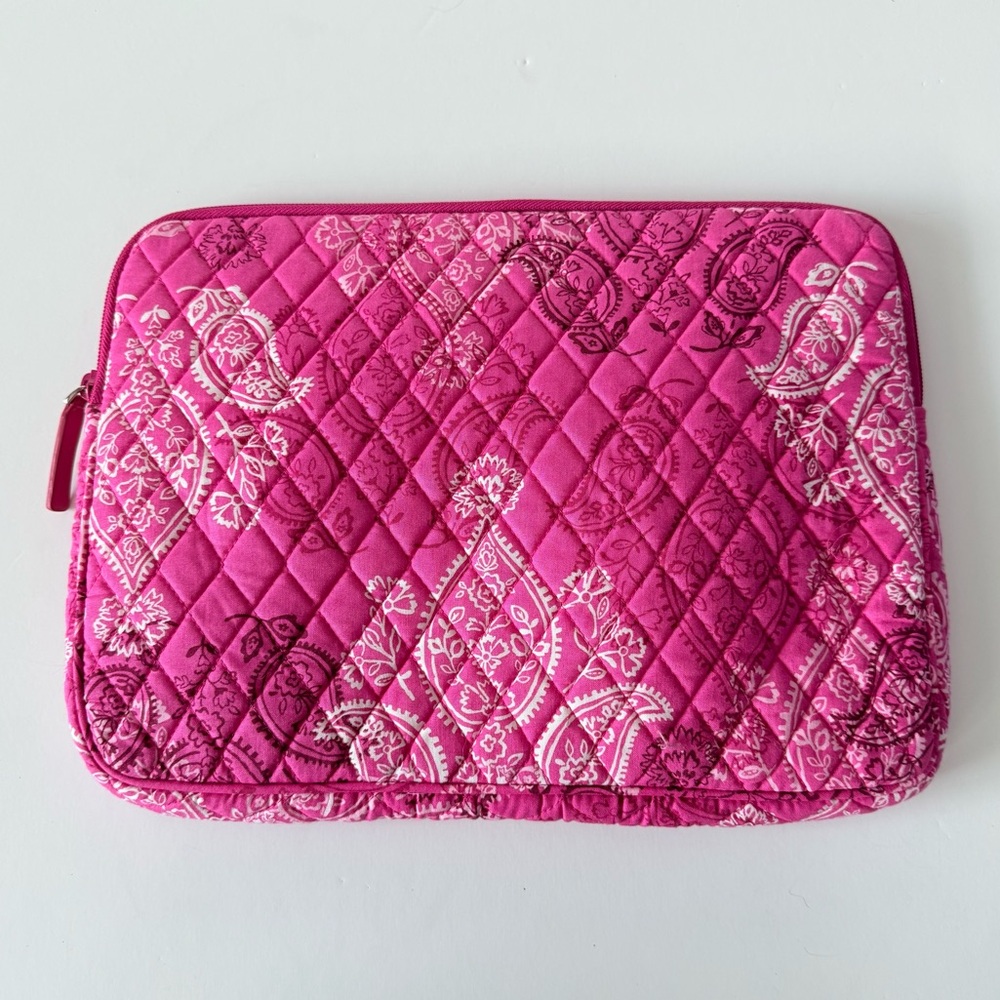 Vera Bradley Stamped Paisley Laptop Sleeve Tablet Case Pink and White